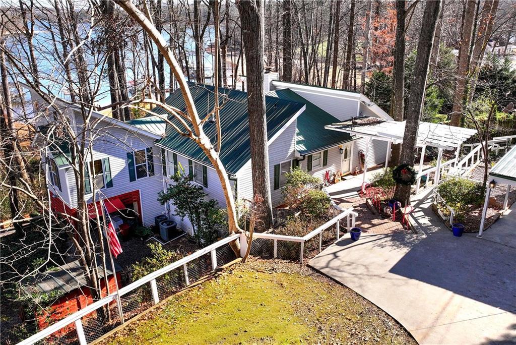 46 Clearwater Dr., Dawsonville, GA 30534