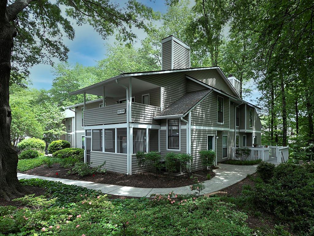 1316 Wynnes Ridge Cir., Marietta, GA 30067