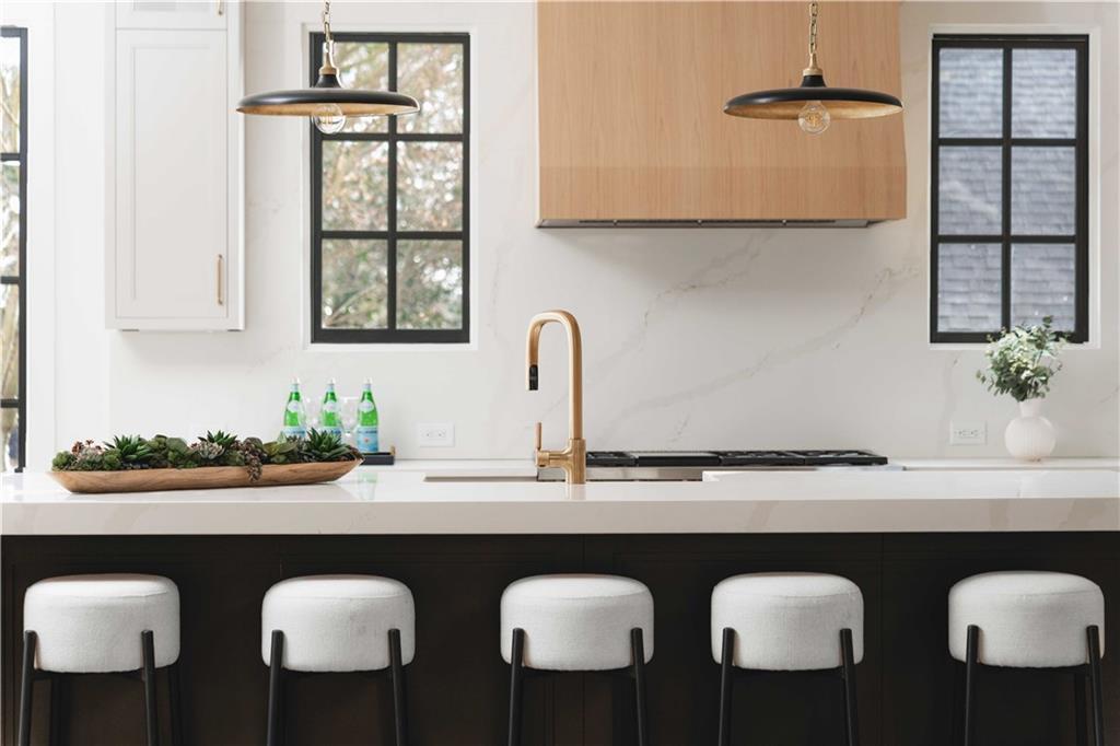 2521 Brookwood Dr., Atlanta, GA 30305