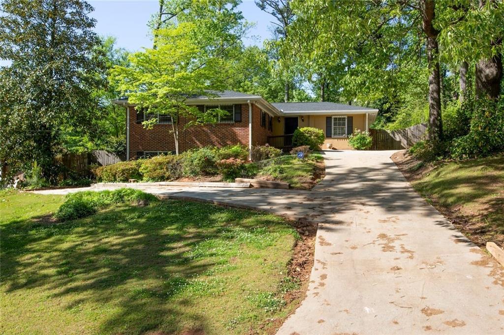 4035 Brookcrest Cir., Decatur, GA 30032
