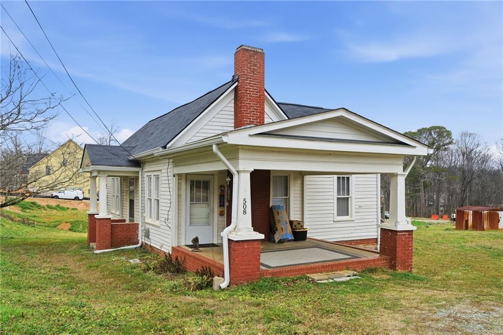 508 Old Canton Rd., Ball Ground, GA 30107