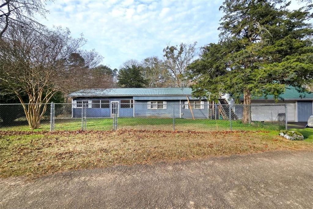 125 Martin Ln., Jefferson, GA 30549