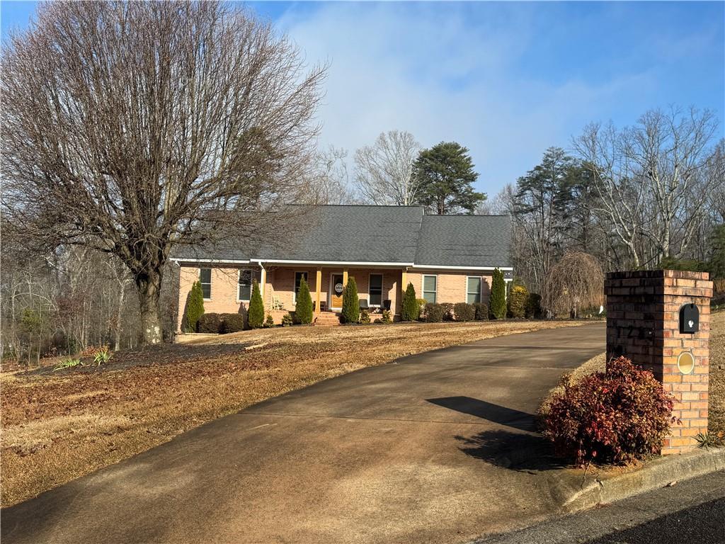 1285 Smithdale Heights Dr., Cumming, GA 30040