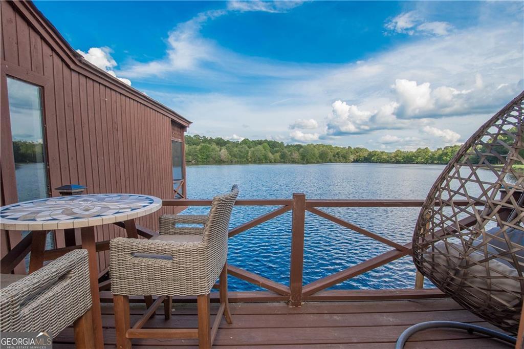 8 Northlake Cir., Peachtree City, GA 30269