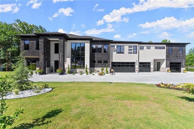 1336 Azalea Dr., Lawrenceville, GA 30043