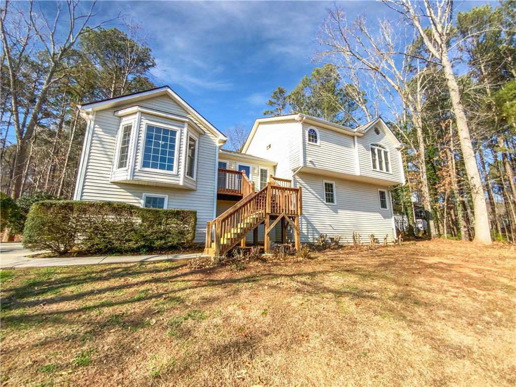 631 Driftwood Dr., Woodstock, GA 30189