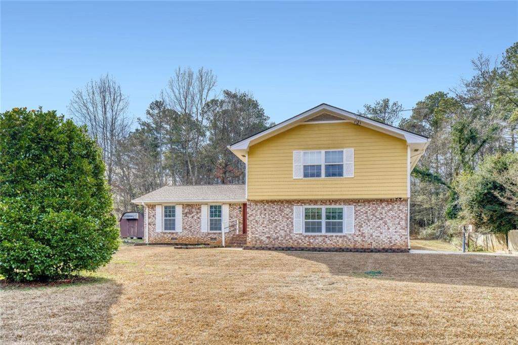 2201 Colonial Oak Way, Stone Mountain, GA 30087