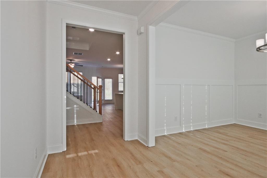 7423 Rocklin Ln., Flowery Branch, GA 30542