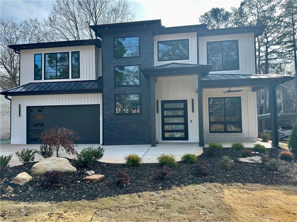 1343 Merry Ln., Atlanta, GA 30329