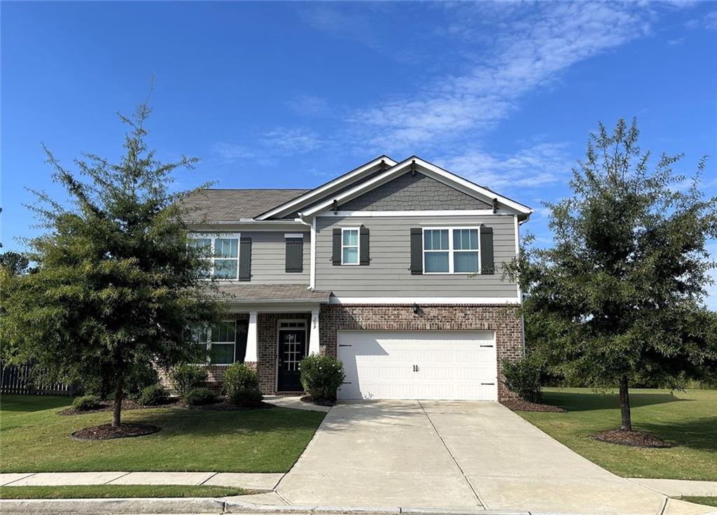 209 Valley View Cir., Dallas, GA 30132