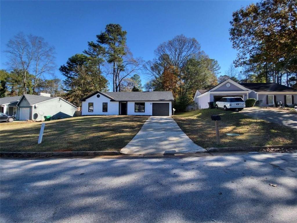 915 Fox Valley Ct., Stone Mountain, GA 30088