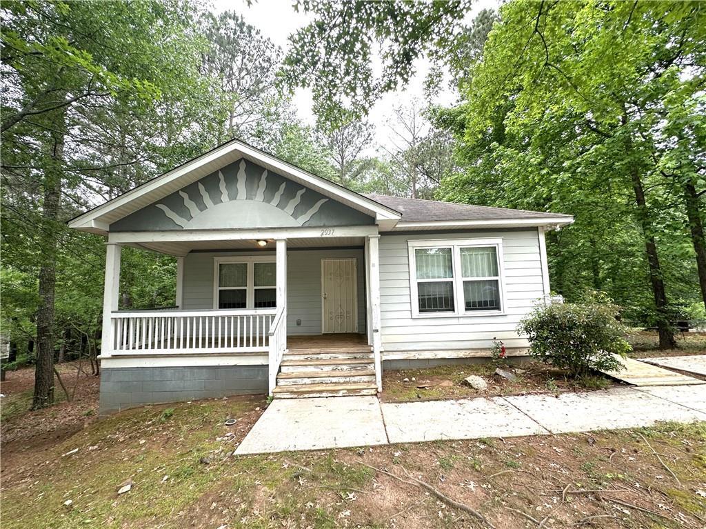 2037 Lakewood Tr., Atlanta, GA 30315