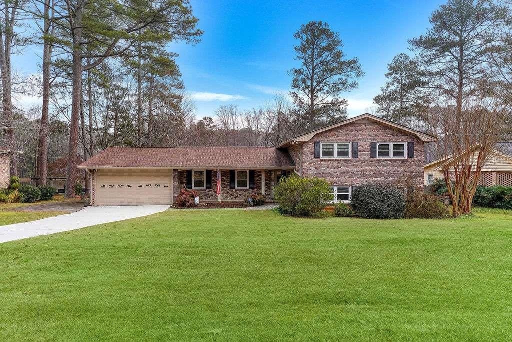2889 Rotherwood Dr., Tucker, GA 30084