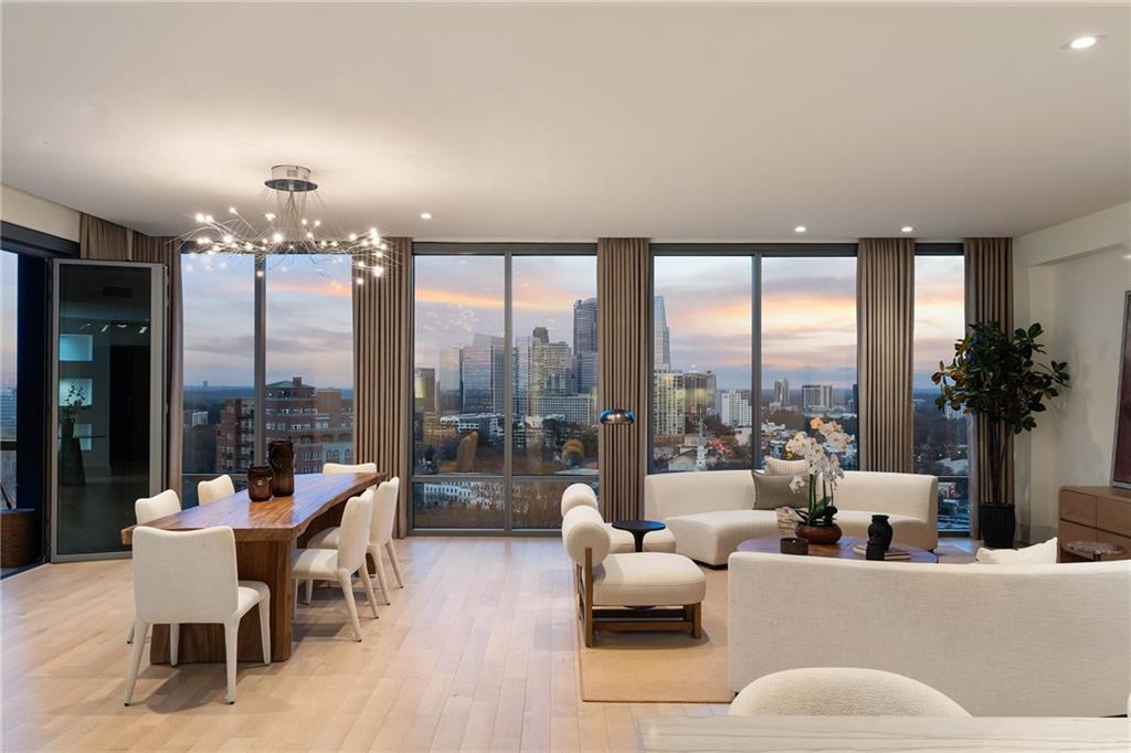 3107 Peachtree Rd. #1702, Atlanta, GA 30305