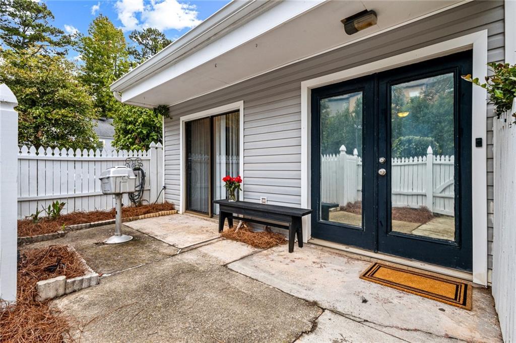 1129 Roselawn Ln., Marietta, GA 30067