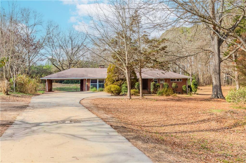 2720 New Macland Rd., Powder Springs, GA 30127