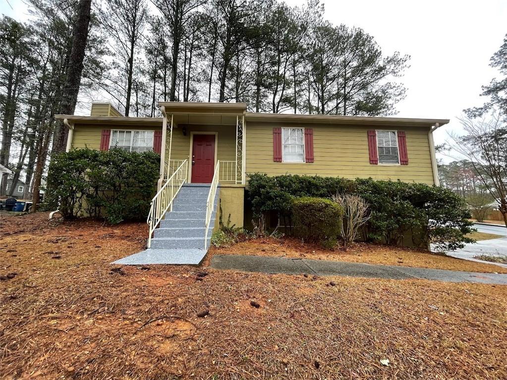 2595 Woodland Dr., Kennesaw, GA 30152