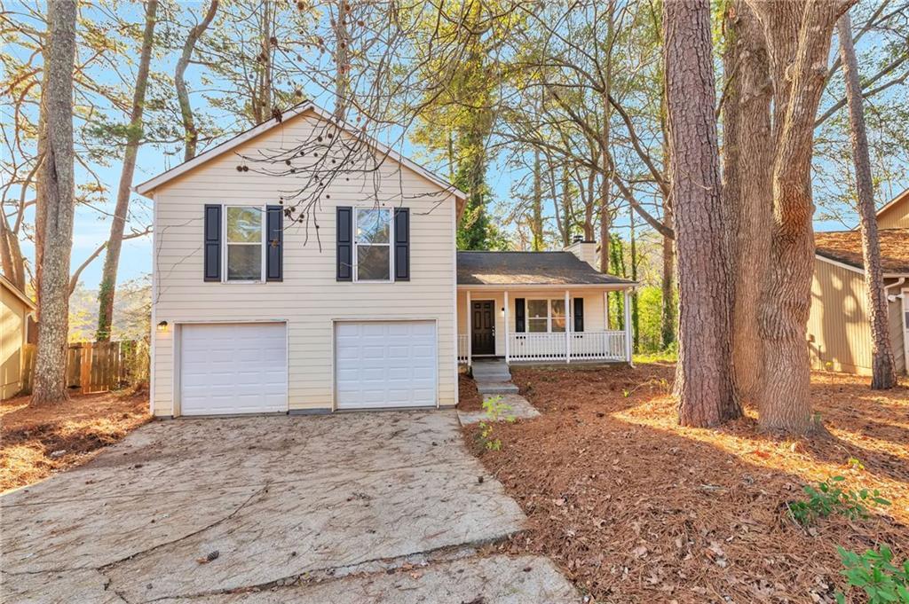1012 Mainstreet Lake Dr., Stone Mountain, GA 30088