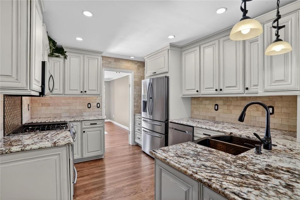 1352 Sheffield Glen Way, Atlanta, GA 30329