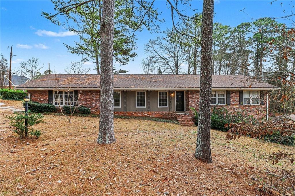 2327 Bry Mar Dr., Atlanta, GA 30345