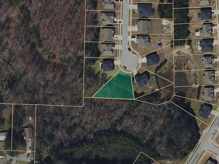 1745 Indian Wood Rd., Lithonia, GA 30058