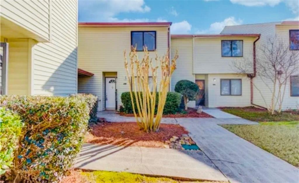 1144 Country Ct., Lawrenceville, GA 30044