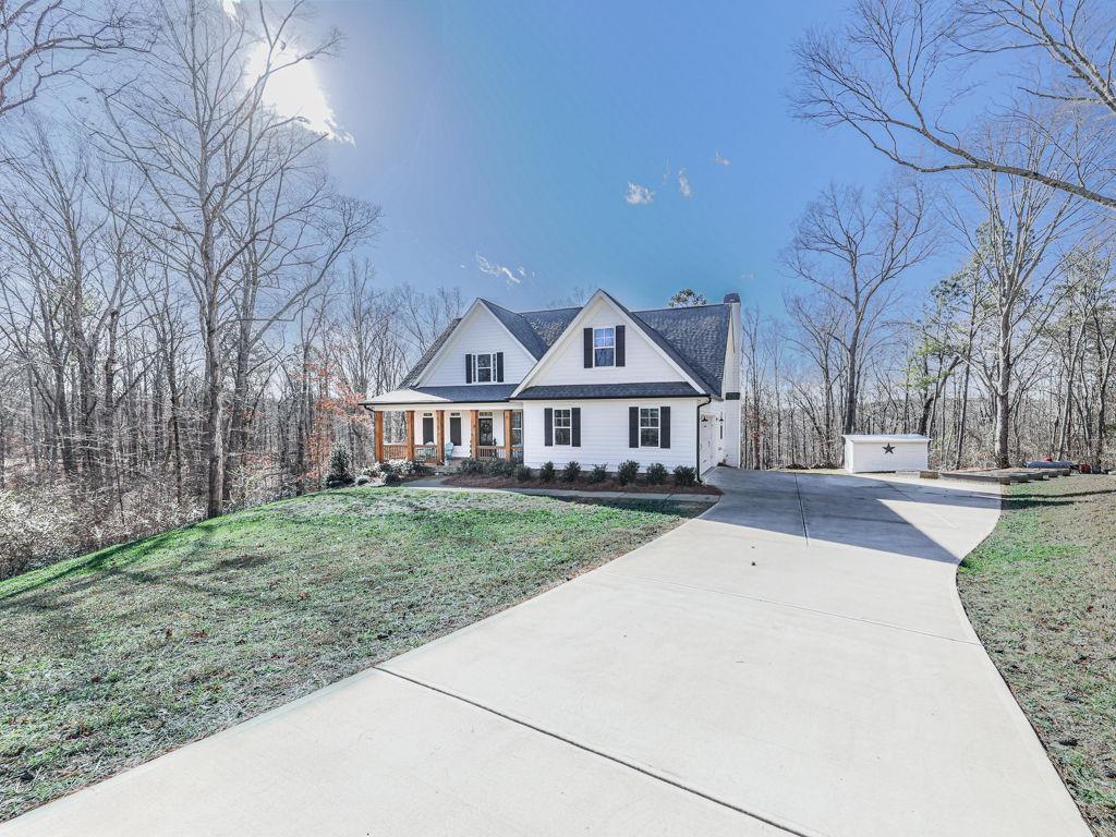 711 Carver Mill Rd., Talking Rock, GA 30175