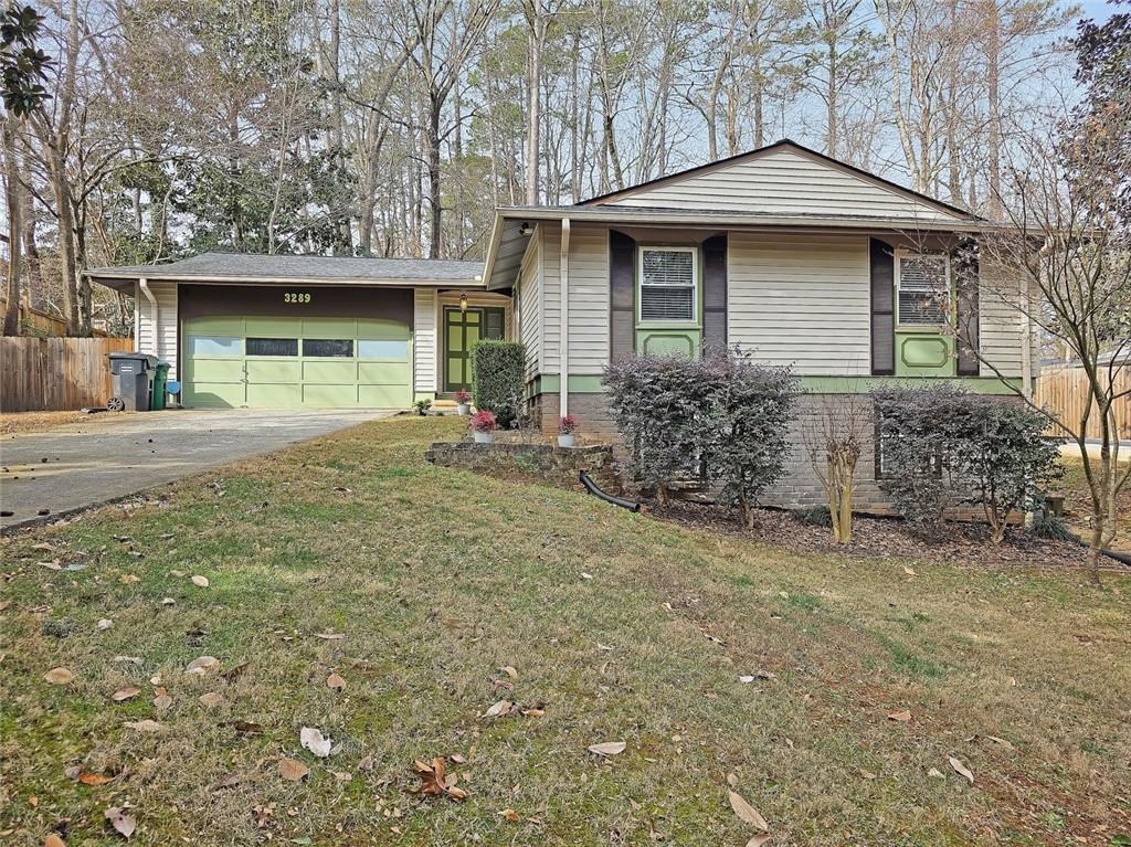 3289 Oak Dr., Lawrenceville, GA 30044