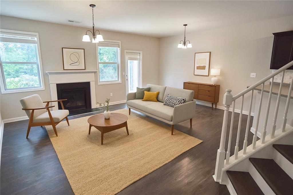 177 Townview Dr., Woodstock, GA 30189