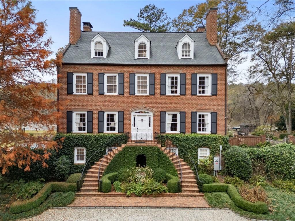 5960 Winterthur Dr., Atlanta, GA 30328