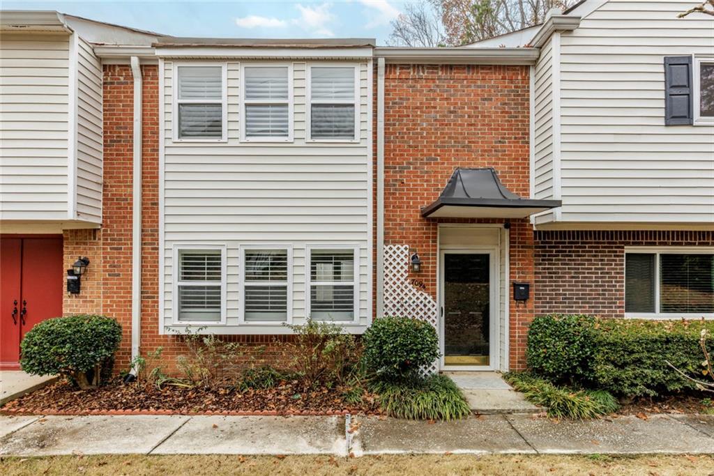 7094 Stonington Dr., Atlanta, GA 30328