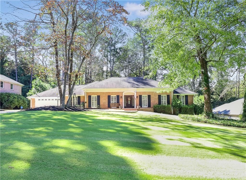 5735 Riverwood Dr., Atlanta, GA 30328