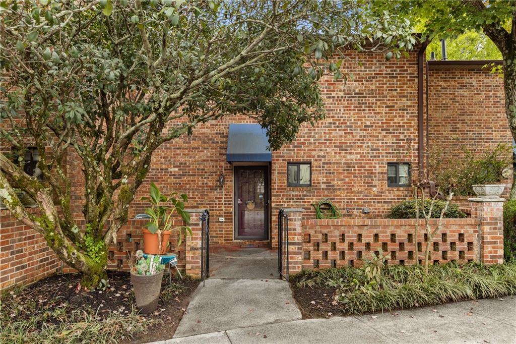 2256 Pernoshal Ct., Atlanta, GA 30338