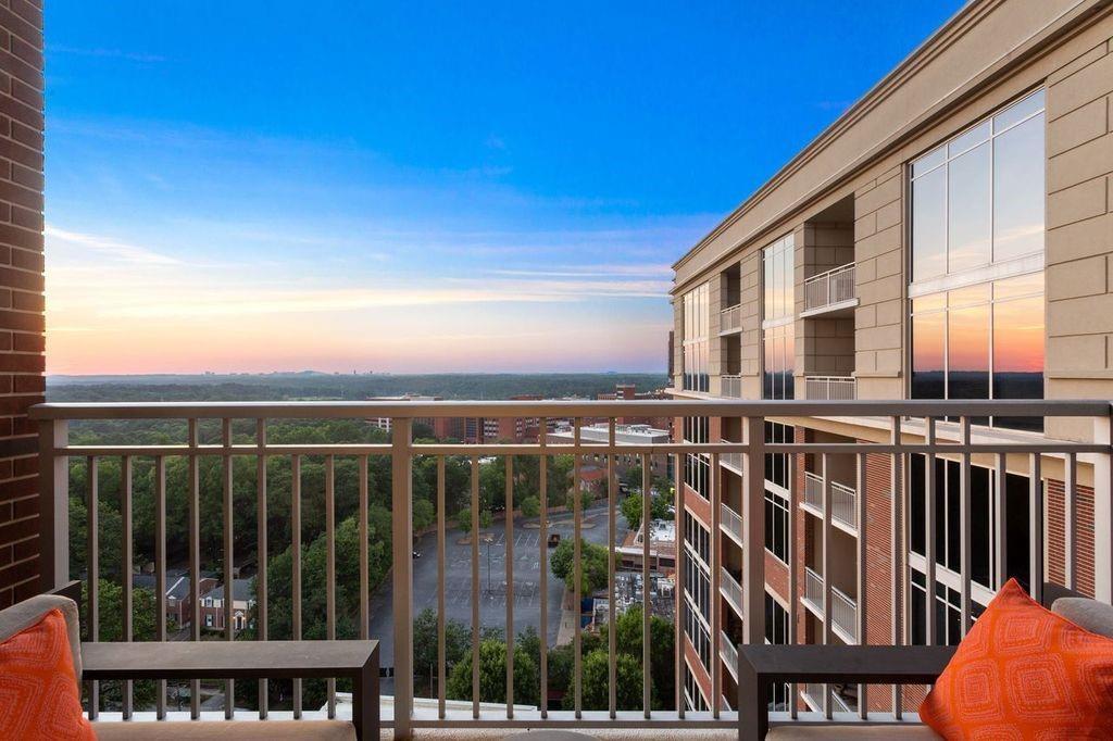 1820 Peachtree St. #1709, Atlanta, GA 30309