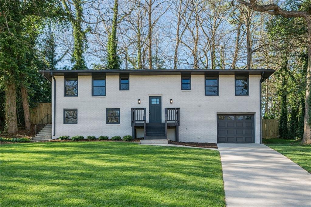 422 Susan Creek Dr., Stone Mountain, GA 30083