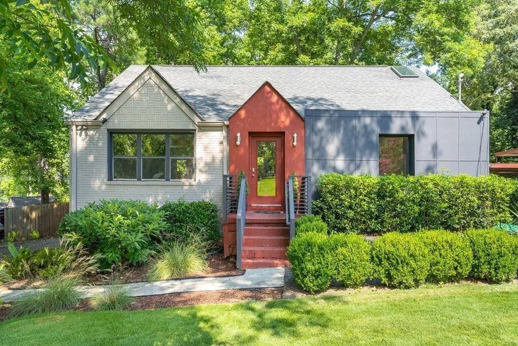 1944 Delphine Dr., Decatur, GA 30032