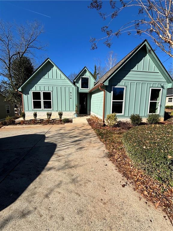 934 Zion Cir., Roswell, GA 30075