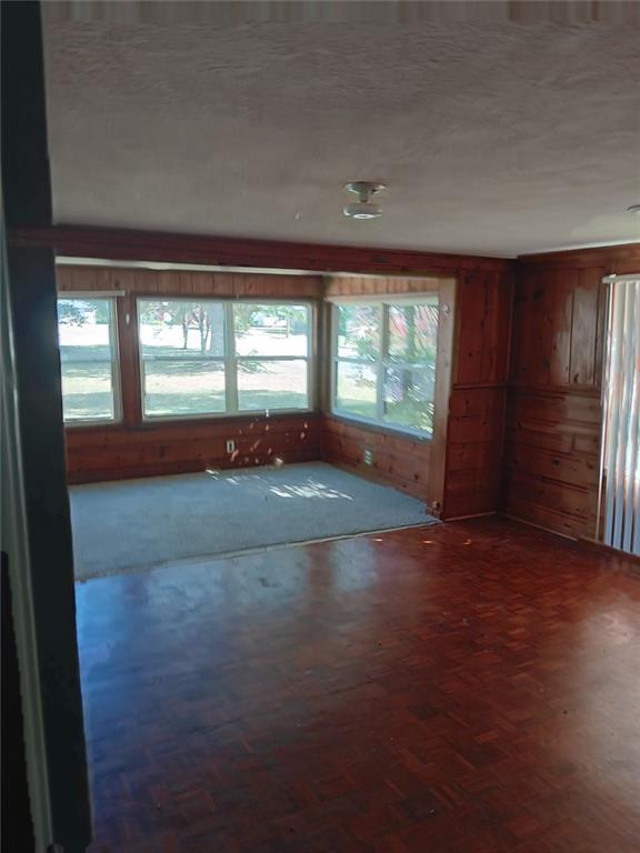 406 Brookwood Dr., Thomaston, GA 30286