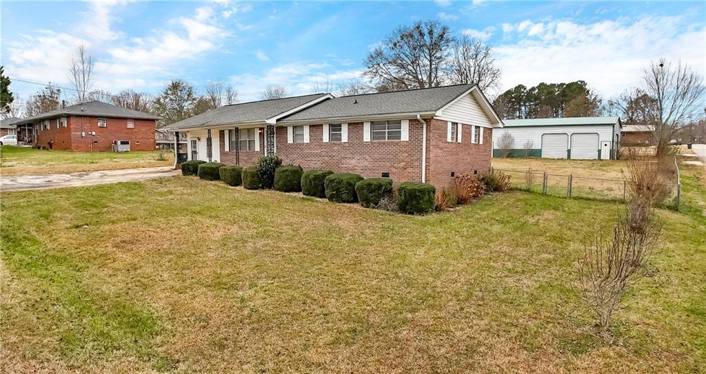 5563 Pine St., Lula, GA 30554