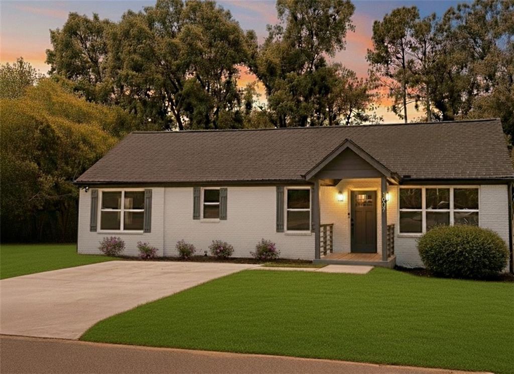 1937 Don Juan Ln., Decatur, GA 30032