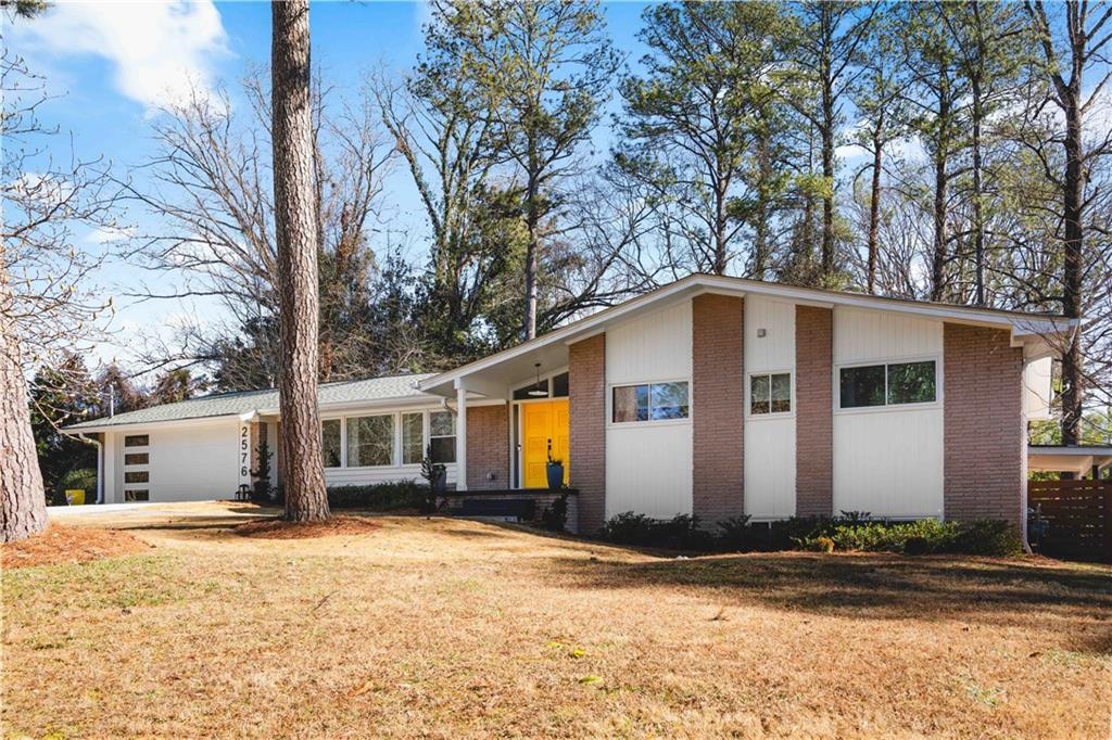 2576 River Oak Dr., Decatur, GA 30033