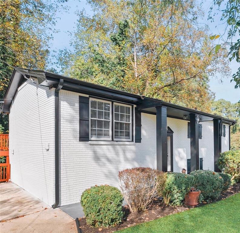 1969 Valley Ridge Dr., Atlanta, GA 30331