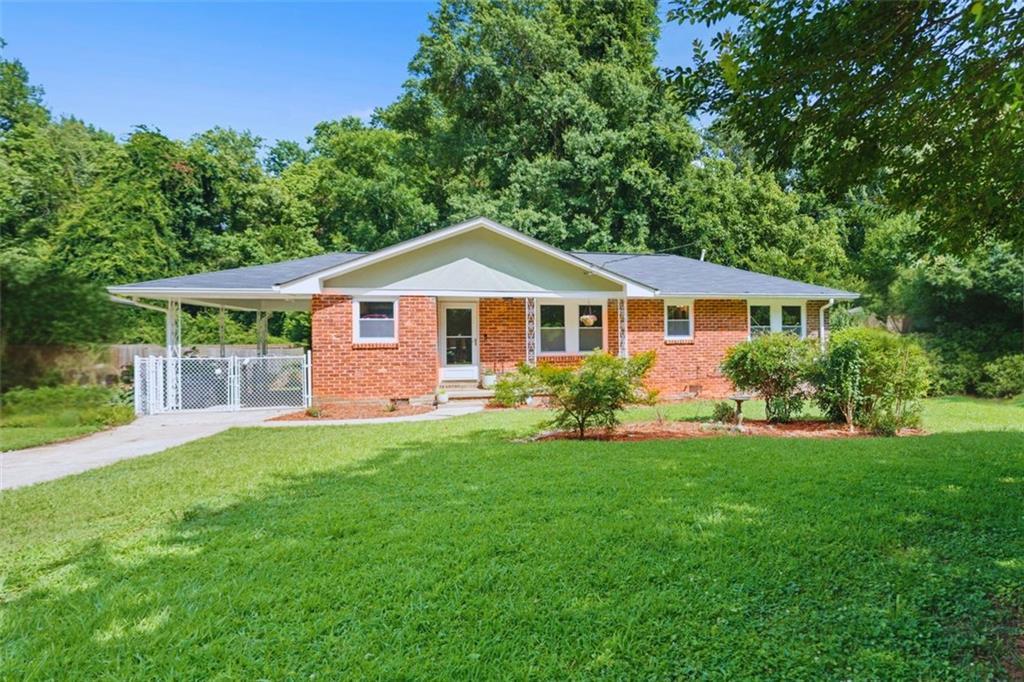 2483 Hunting Valley Dr., Decatur, GA 30033