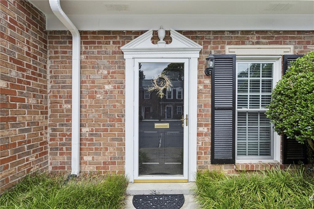 2 Scotland Pl., Atlanta, GA 30318