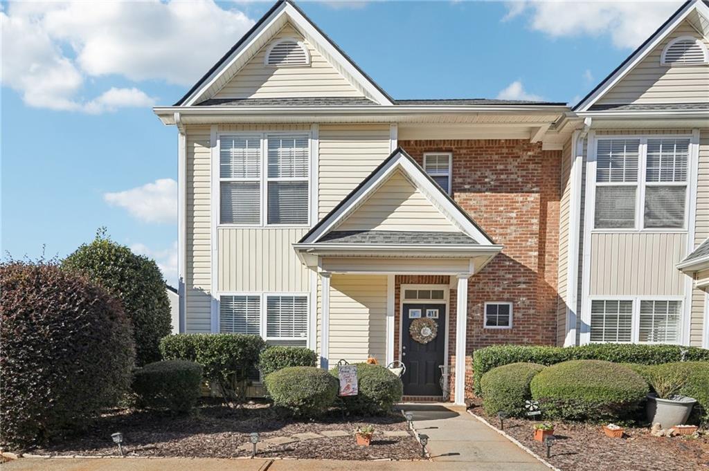 92 Pearl Chambers Dr., Dawsonville, GA 30534