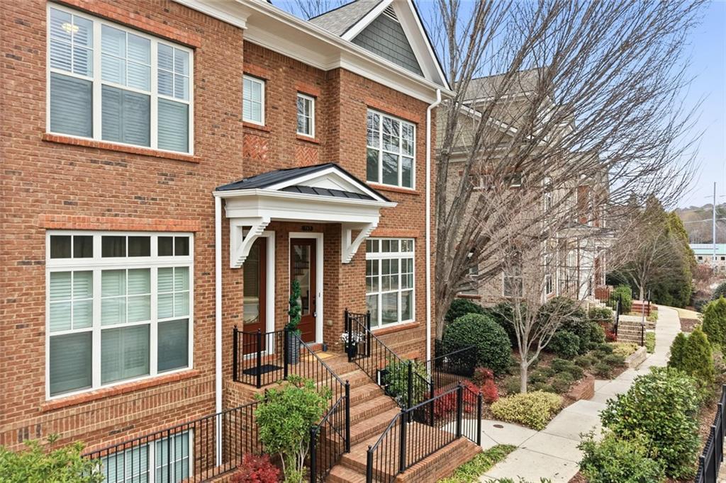 353 Alderwood Ln., Sandy Springs, GA 30328