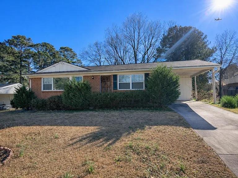 4206 Old Rock Cut Rd., Conley, GA 30288