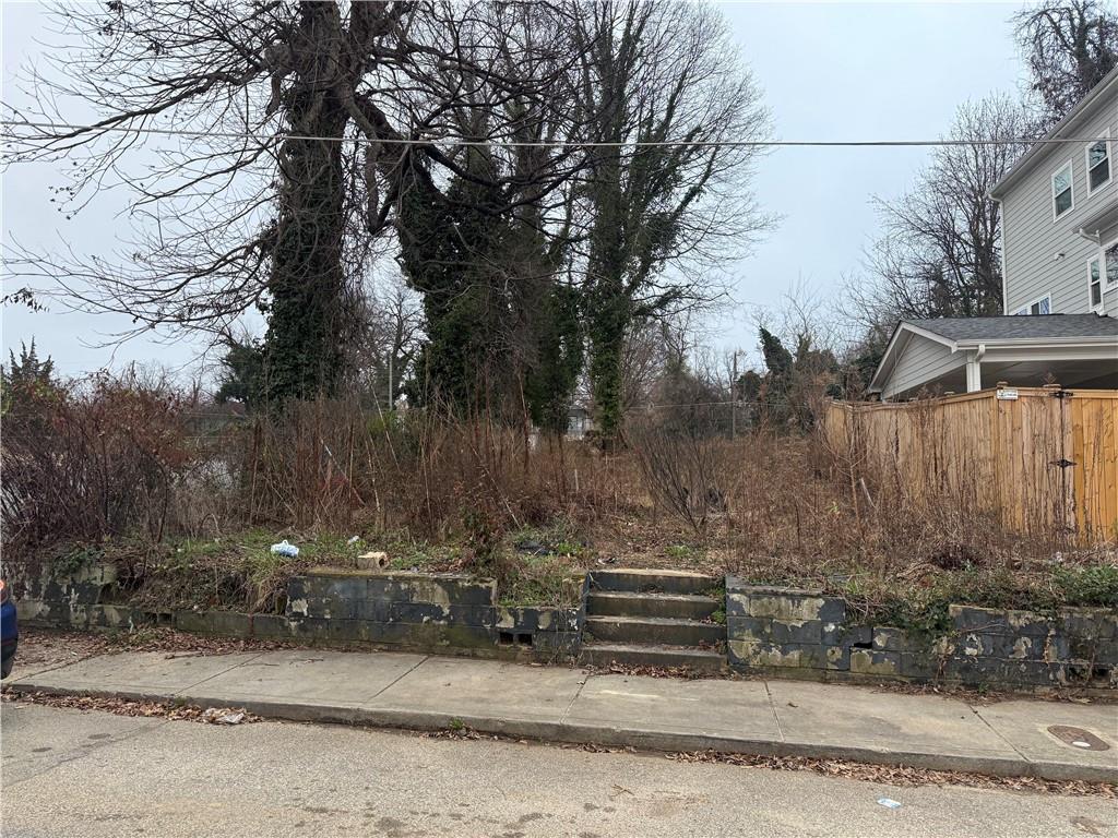 872 T P Burruss Sr Dr., Atlanta, GA 30314