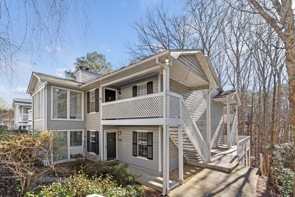 1207 Vicksburg Pl., Sandy Springs, GA 30350
