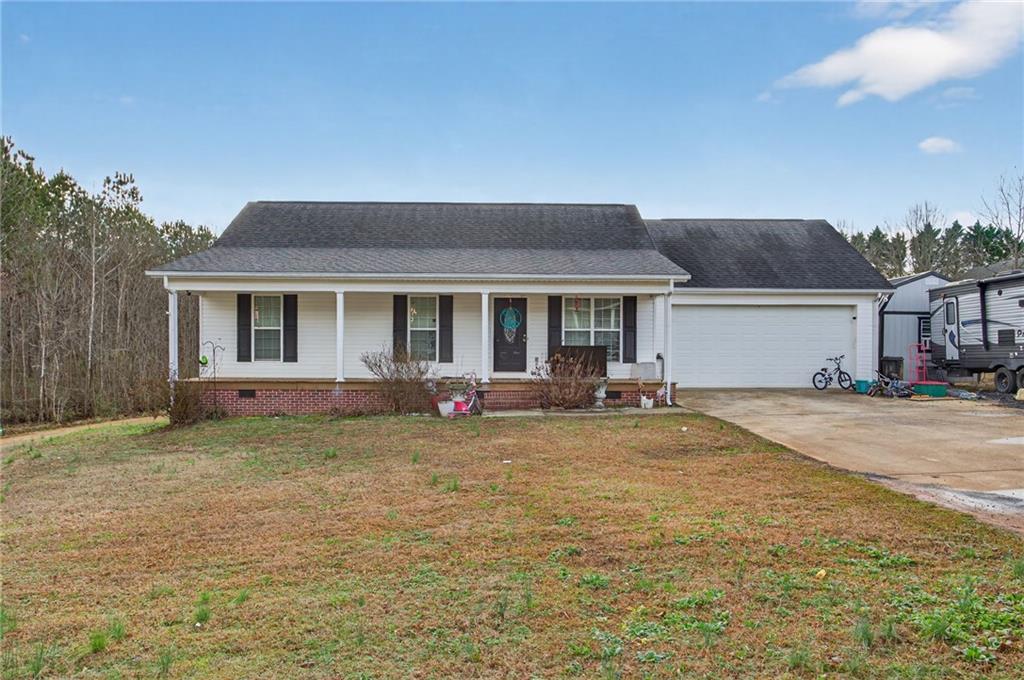 143 Mulberry Ln., Chatsworth, GA 30705